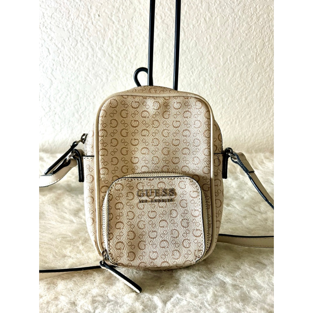 Guess Los Angeles El Dorado Camera crossbody Bag